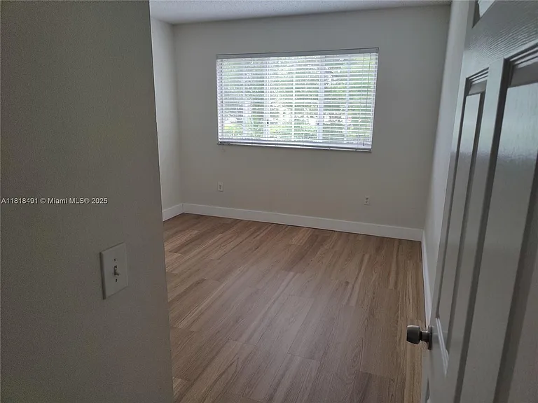 2474 Centergate Dr #204 — Photo 8