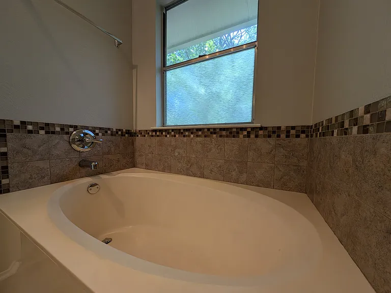 10901 Watchful Fox Dr — Photo 31