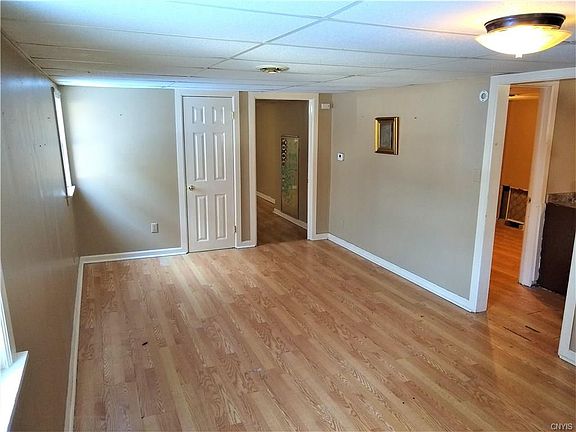 4th image of 1538 Miller St #B