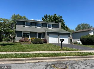 1837 Lawnview Dr, Frederick, MD 21702
