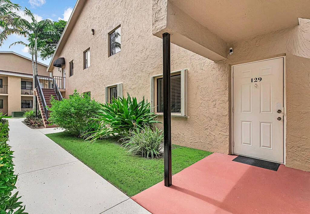 2 bed, 2.0 bath, 855 sqft, $2,100 — Photo 4