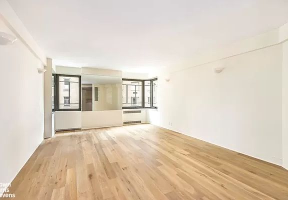 2nd image of 875 5th Ave APT 9D