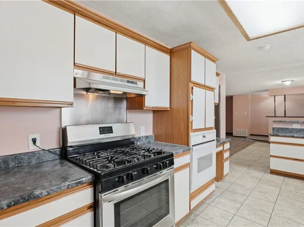 1321 Quail Ln, Seguin, TX 78155