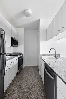 Rented by Cooper & Cooper Real Estate | media 4