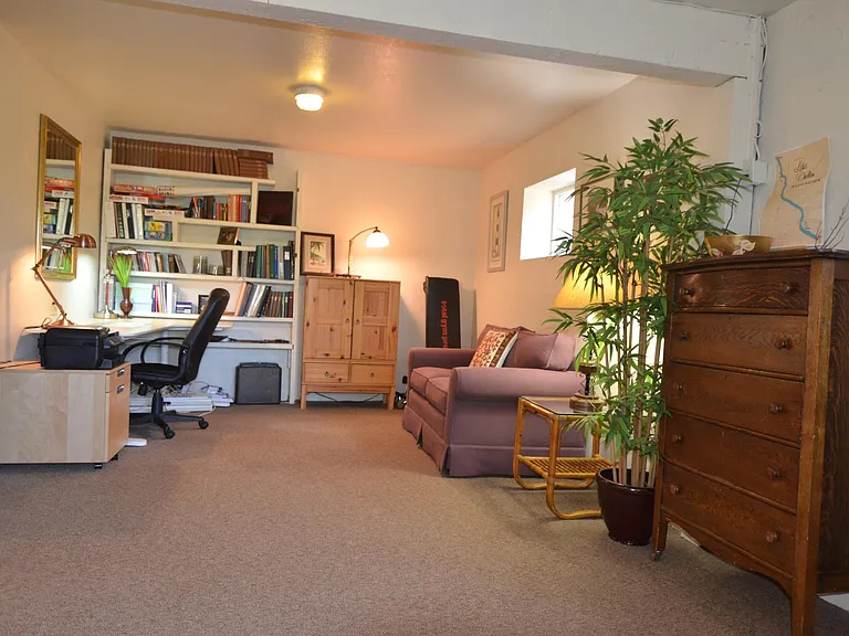 321 E Franklin Ave — Photo 7