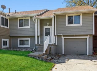 1204 S 5th St, Carlisle, IA 50047