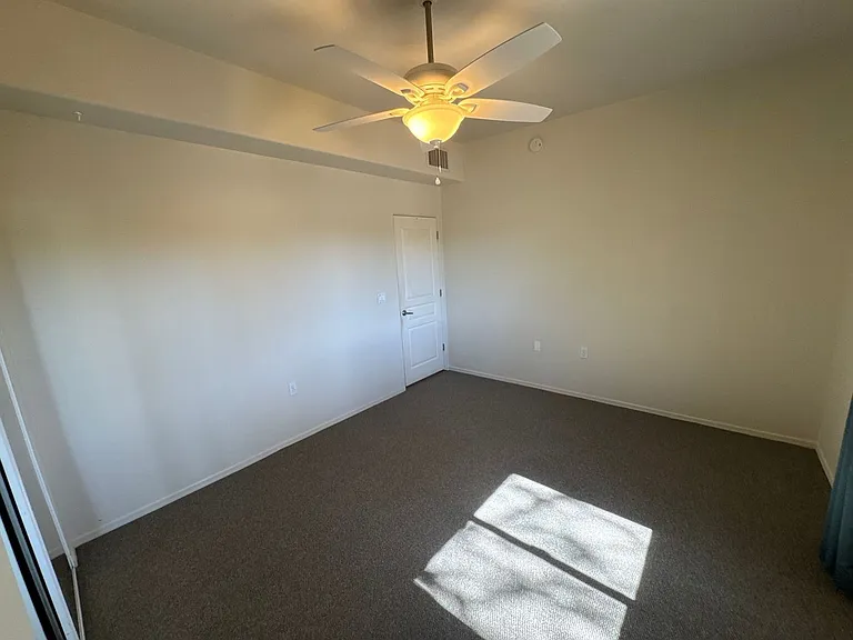 9731 E Kleindale Rd — Photo 18
