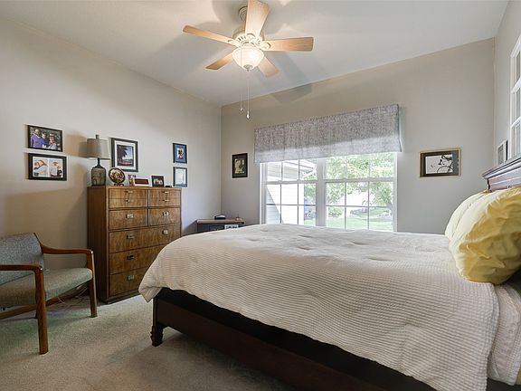 3rd image of 14304 Alpine Dr