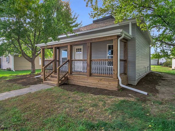 2nd image of 109 Murnen Ave