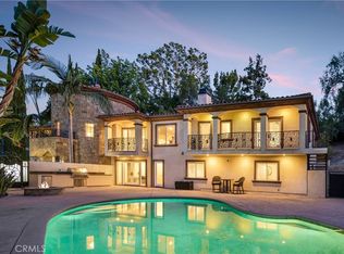 19554 Wells Dr, Tarzana, CA 91356