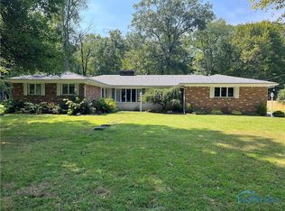 3856 Laplante Rd, Monclova, OH 43542