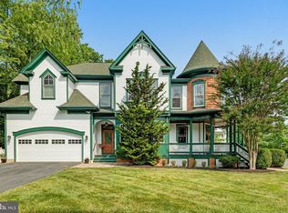 320 Adahi Rd SE, Vienna, VA 22180