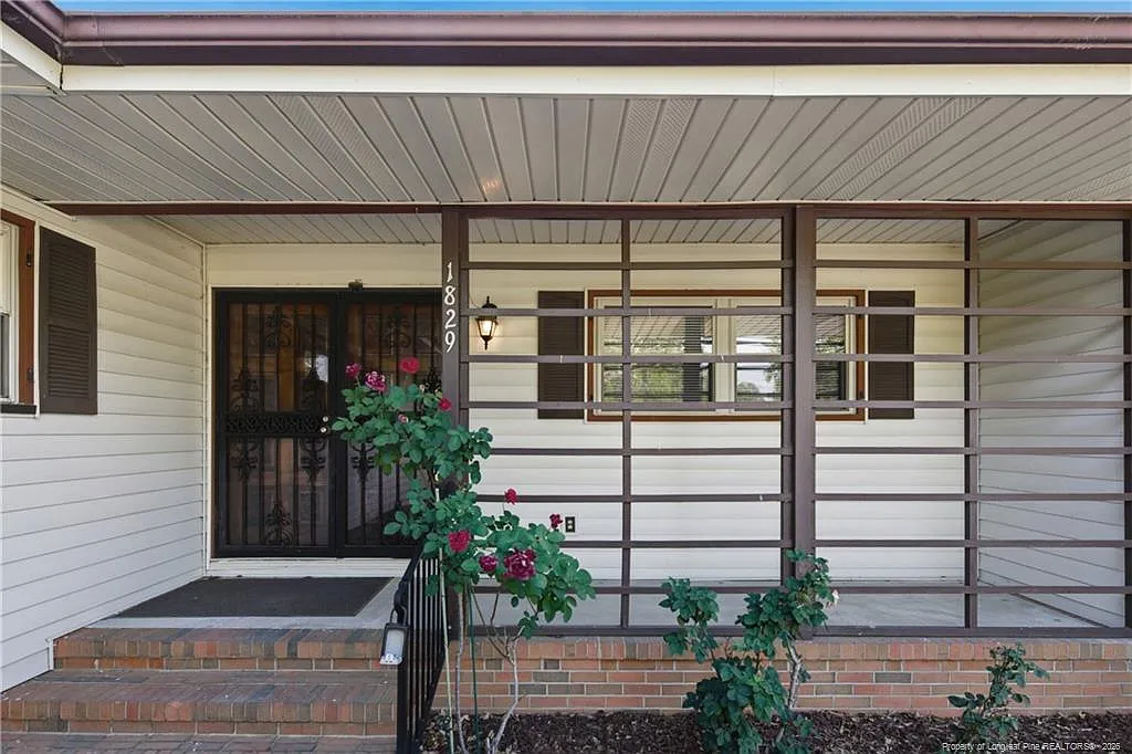 1829 Martindale Dr — Photo 2