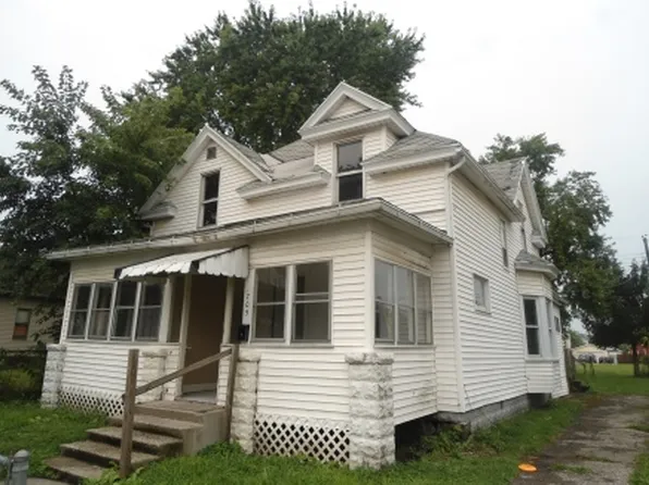 705 S Brookfield St, South Bend, IN 46619