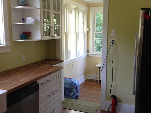 4th image of 3459 Beechwood Blvd