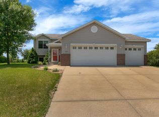 1843 Southwood Trl, Saint Cloud, MN 56301