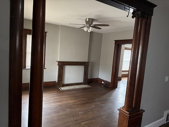 3rd image of 4238 Forest Ave
