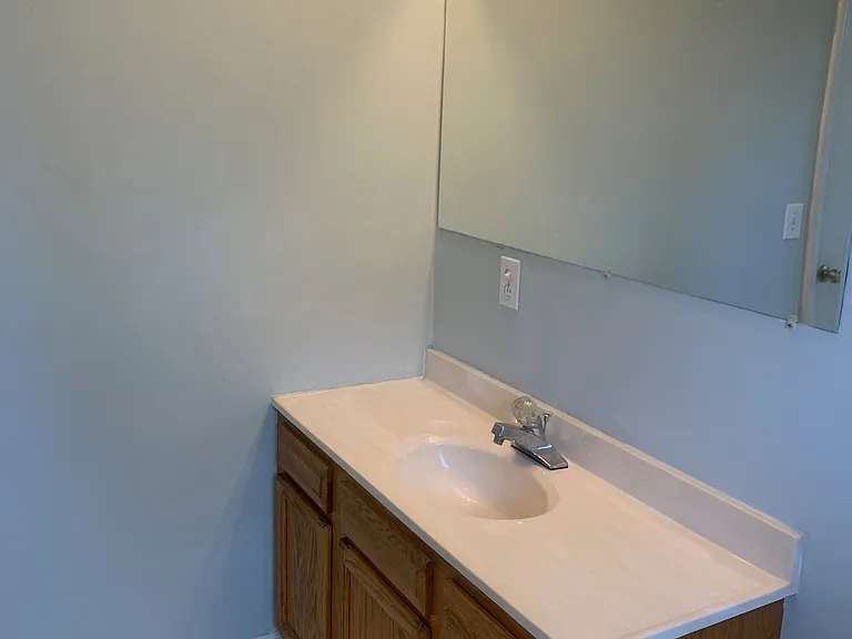 132 E Winchester St #2 — Photo 10