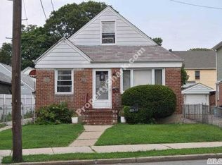 22311 110th Ave, Queens Village, NY 11429