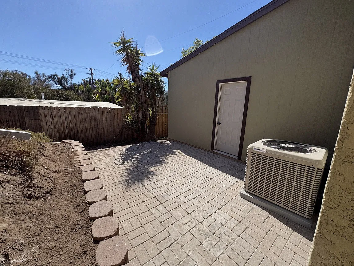3 bed, 1000 sqft, $3,195 — Photo 3