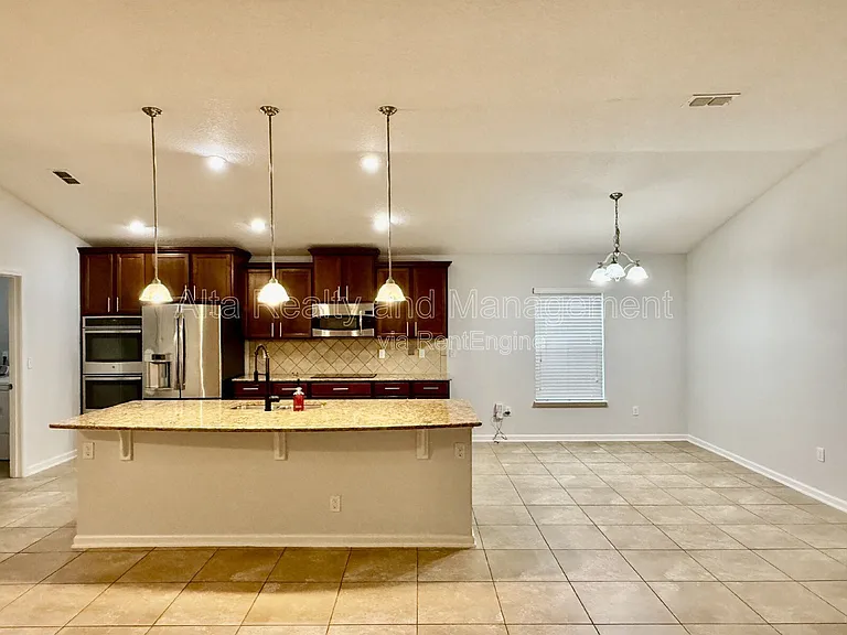 112 Morayshire Ct — Photo 5