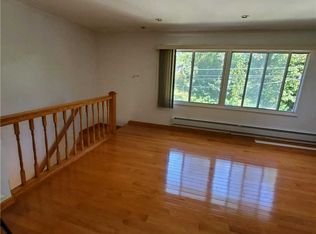 249-06 34th Ave #2, Little Neck, NY 11363