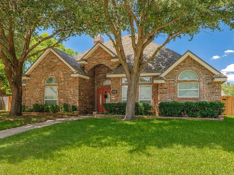 3726 Pensacola Dr — Photo 50