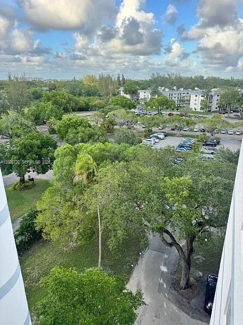 Lakes Of Inverrary Condo — Photo 4