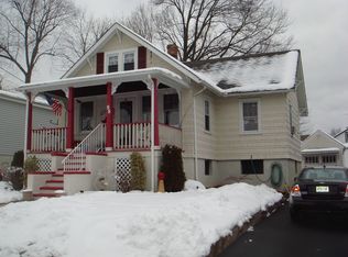 55 Catherine Ave, Saddle Brook, NJ 07663