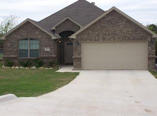 4045 Apache Cir, Granbury, TX 76048