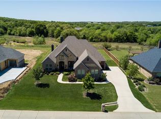 801 Falls Creek Ct, Burleson, TX 76028