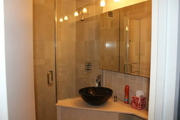 Rented by Keller Williams NYC | media 27