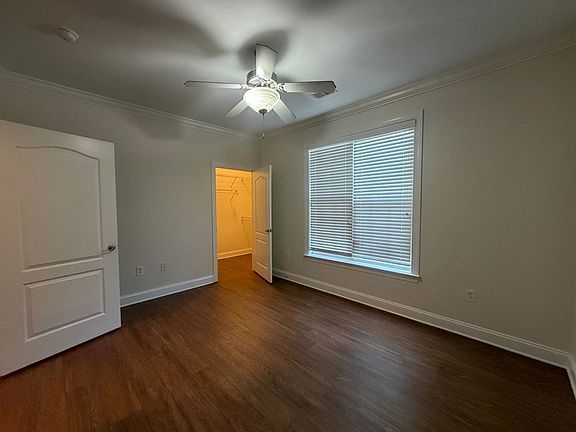5th image of 89-102 Gallery Dr