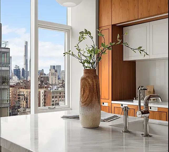 1289 Lexington Ave #18B — Photo 3