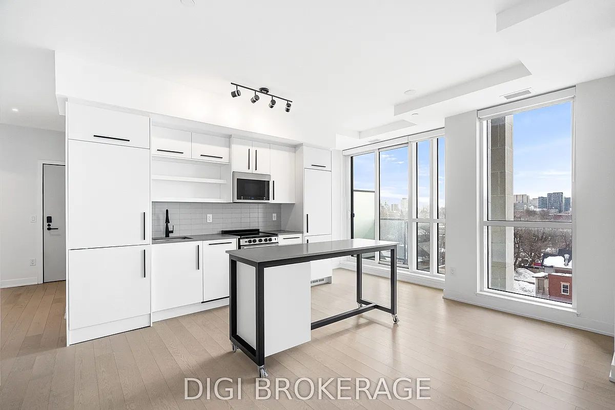 Building Photo - 560 Rideau St #704