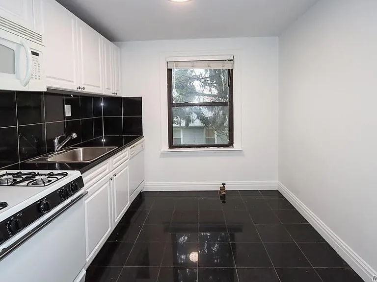 14 Beach Rd #3A — Photo 13