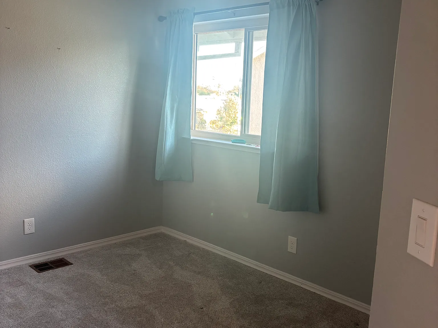 3 bed, 2.5 bath, 1453 sqft, $2,500 — Photo 4