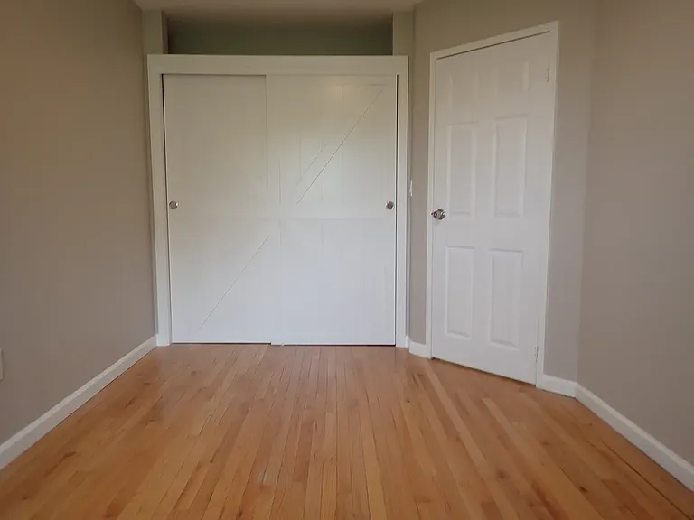 1174 Sherman Ave #3 — Photo 10