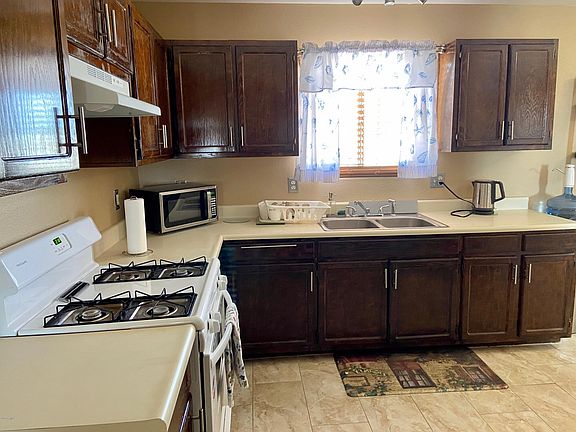 4th image of 610 W Coolidge Ave #0
