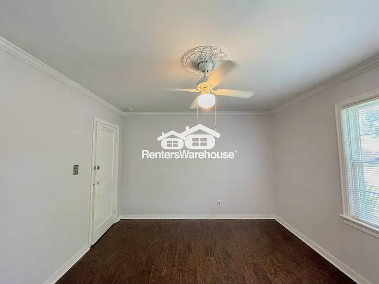 3920 Davis St — Photo 17