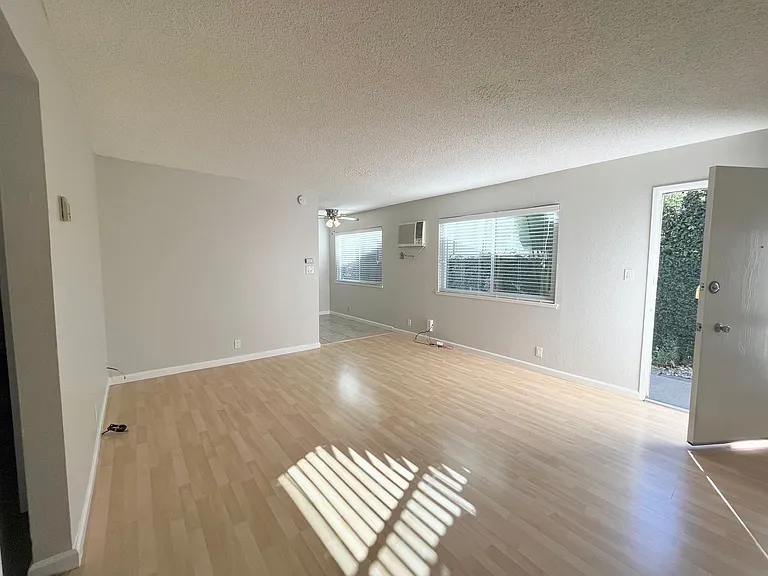 510 Alhambra Blvd — Photo 3