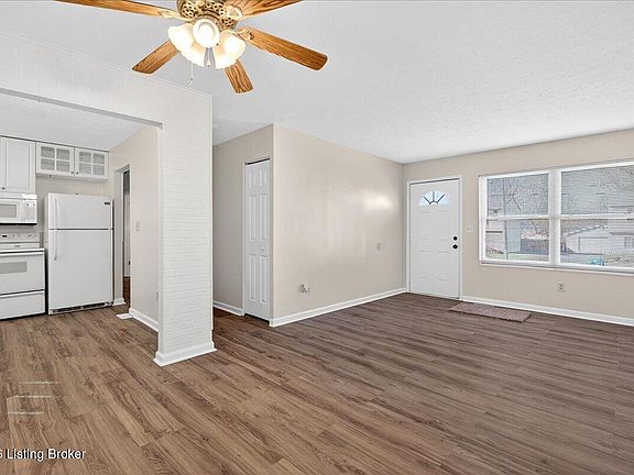 5th image of 272 Sanna Dr