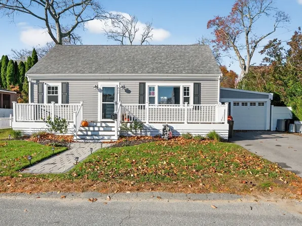 211 Lowell St, New Bedford, MA 02745