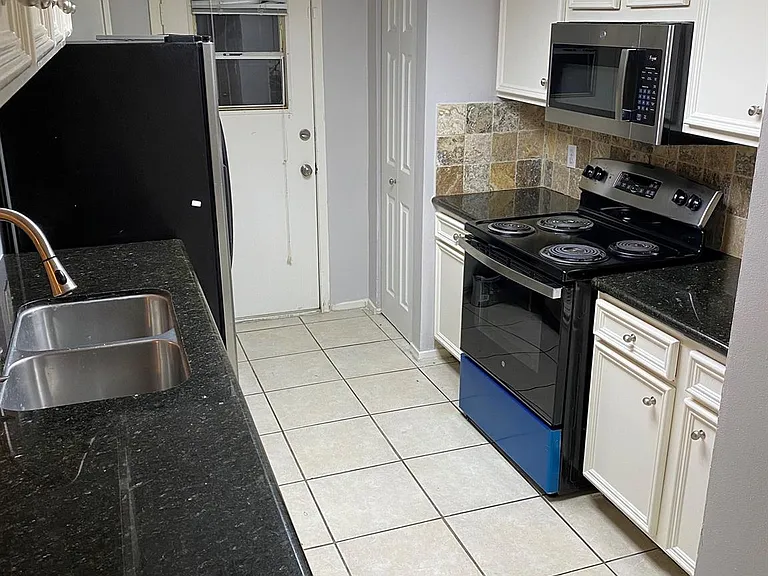 9535 Clanton St — Photo 12