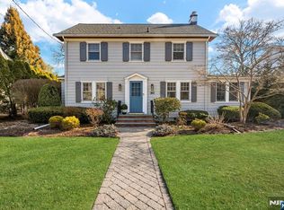 163 Hampton Pl, Ridgewood, NJ 07450