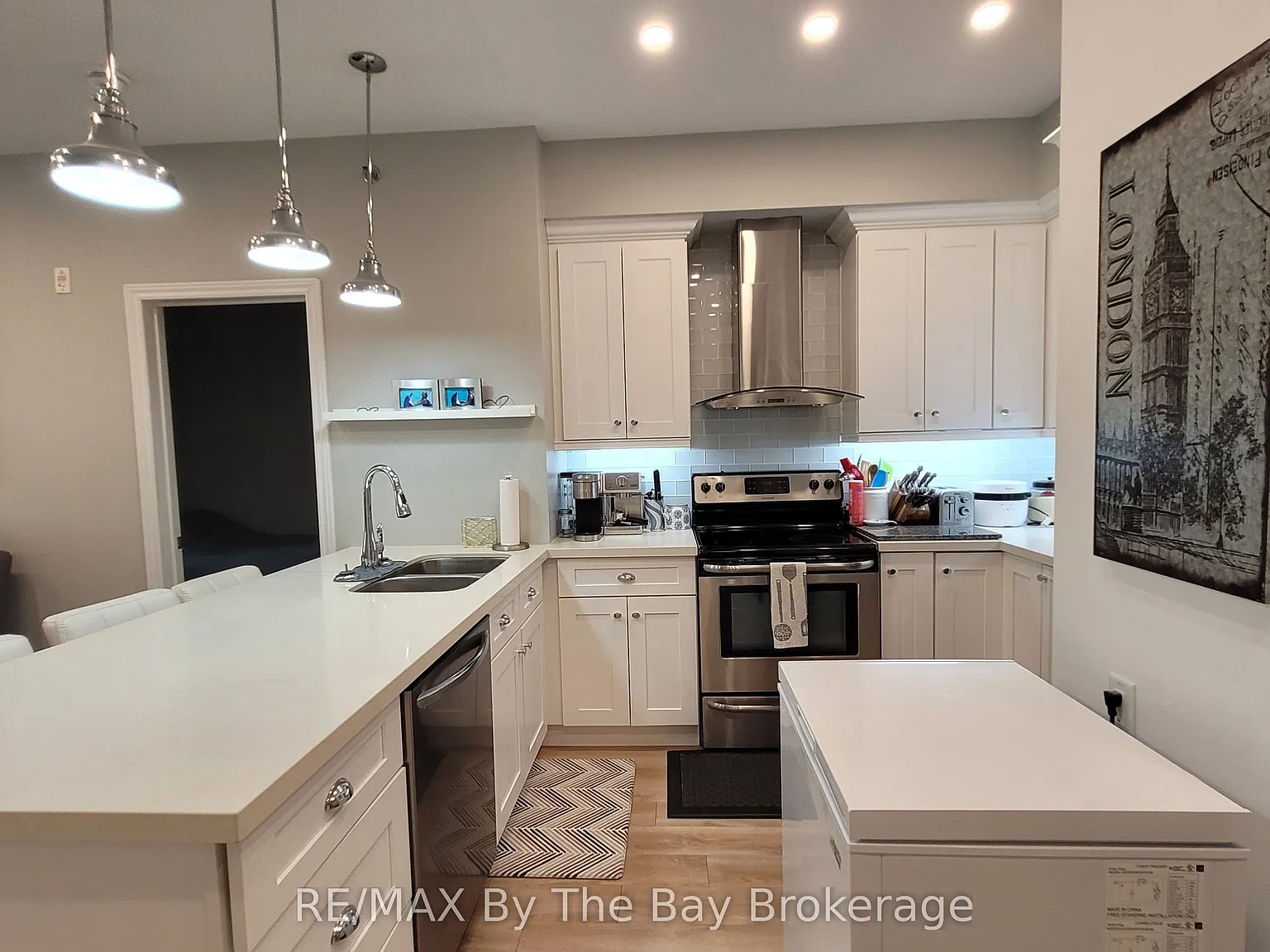 2 bed, $2,150 — Photo 4