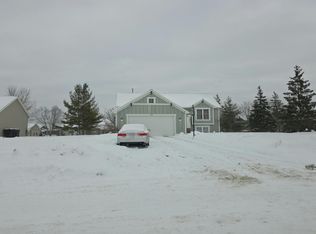 8294 Ironstone Ave, Jenison, MI 49428