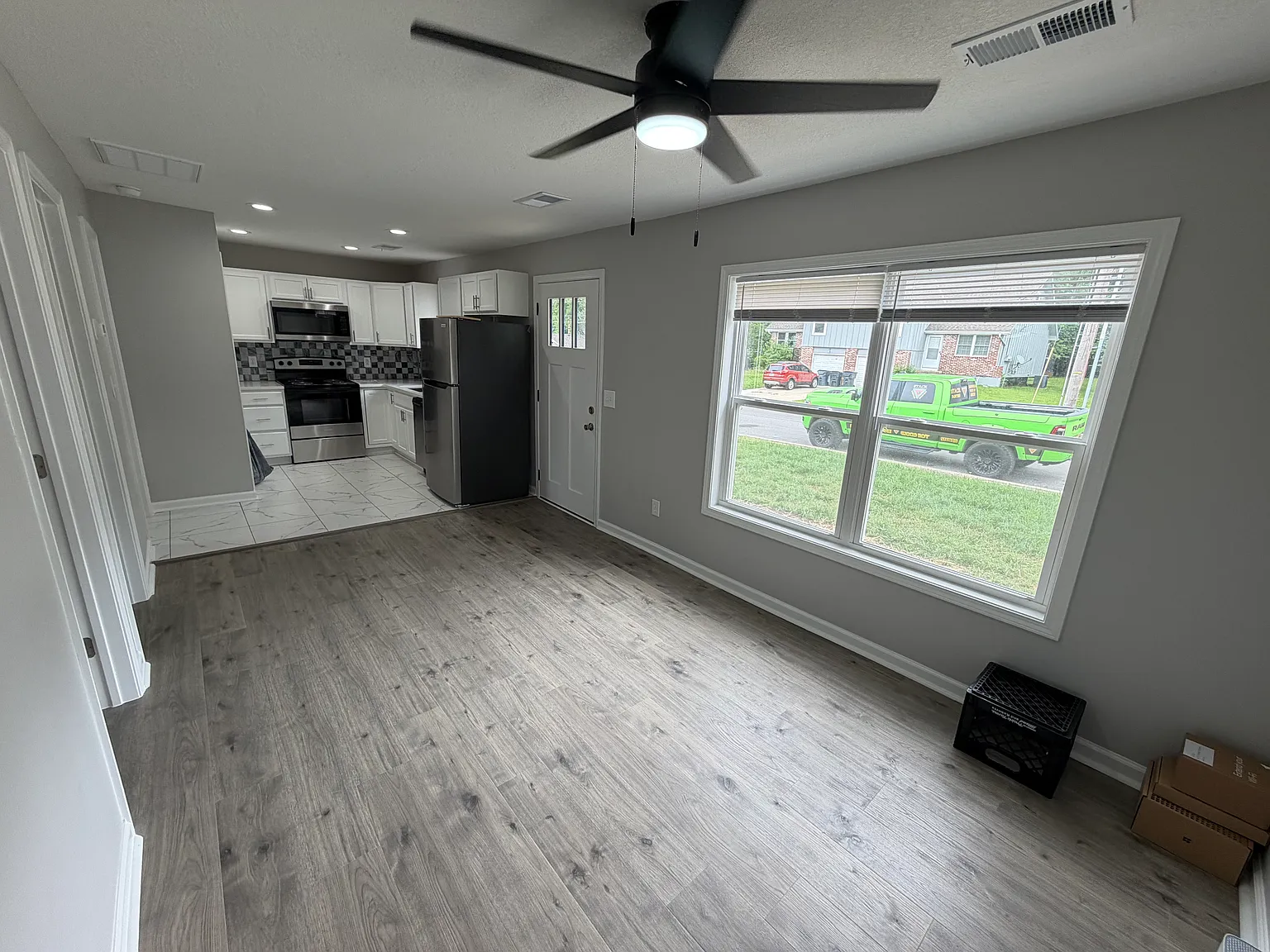 2 bed, 900 sqft, $1,600 — Photo 1