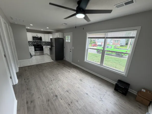 117 S Julia St, Olathe, KS 66061