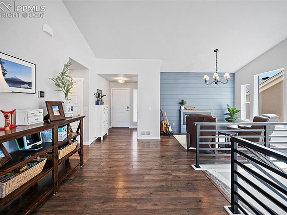 5th image of 7372 Glen Forest Ln